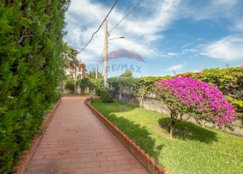 Giardino - Quadrilocale via livorno
 
103, Aci Castello - foto 21