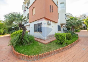 Casa all\'aperto - Quadrilocale via livorno
 
103, Aci Castello - foto 24