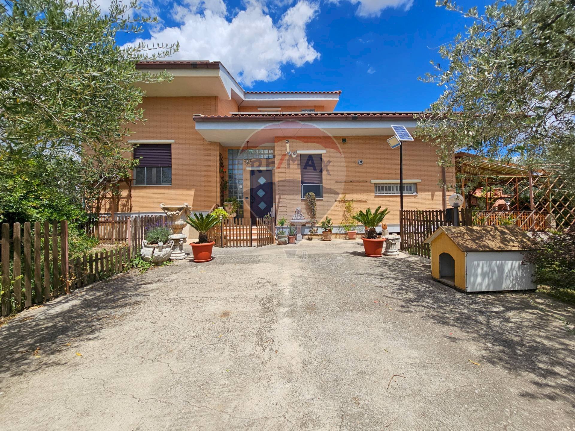 Casa all\'aperto - Villa Contrada Bastìa - F878+7J3, Lucera - foto 2