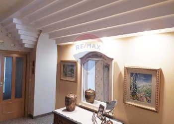 Hall / corridoio - Quadrilocale Via Giuseppe Verdi
 
89, Monte Sant'Angelo - foto 10