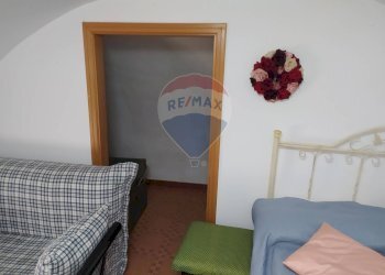 Soggiorno - Quadrilocale Via Giuseppe Verdi
 
89, Monte Sant'Angelo - foto 28