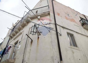 Edificio all\'aperto - Quadrilocale Via Giuseppe Verdi
 
89, Monte Sant'Angelo - foto 4