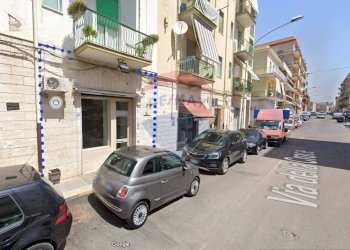 Edificio all\'aperto - Locale Commerciale Via Croce
 
54, Manfredonia - foto 4