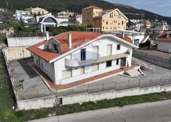 Casa all\'aperto - Hotel Contrada Patariello
 
SNC, San Giovanni Rotondo - foto 7