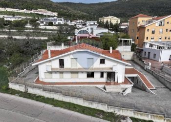 Casa all\'aperto - Hotel Contrada Patariello
 
SNC, San Giovanni Rotondo - foto 8