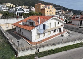 Casa all\'aperto - Hotel Contrada Patariello
 
SNC, San Giovanni Rotondo - foto 9