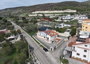 Casa all\'aperto - Hotel Contrada Patariello
 
SNC, San Giovanni Rotondo - foto 15