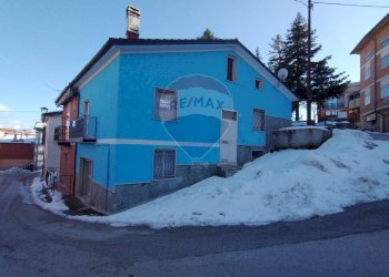 Casa all\'aperto - Casa indipendente Via De Girolamo
 
1, Faeto - foto 1