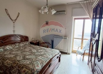 Camera / camera da letto - Independent house Via Roma
 
65, Castelluccio dei Sauri - photo 13