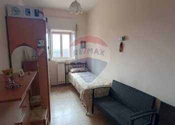 Camera / camera da letto - Independent house Via Roma
 
65, Castelluccio dei Sauri - photo 14