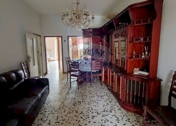 Sala da pranzo - Independent house Via Roma
 
65, Castelluccio dei Sauri - photo 8