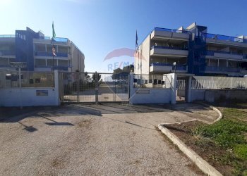 Edificio all\'aperto - Trilocale Residence Koronat (Scalo dei Saraceni)
 
snc, Manfredonia - foto 4