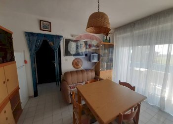 Sala da pranzo - Trilocale Residence Koronat (Scalo dei Saraceni)
 
snc, Manfredonia - foto 12