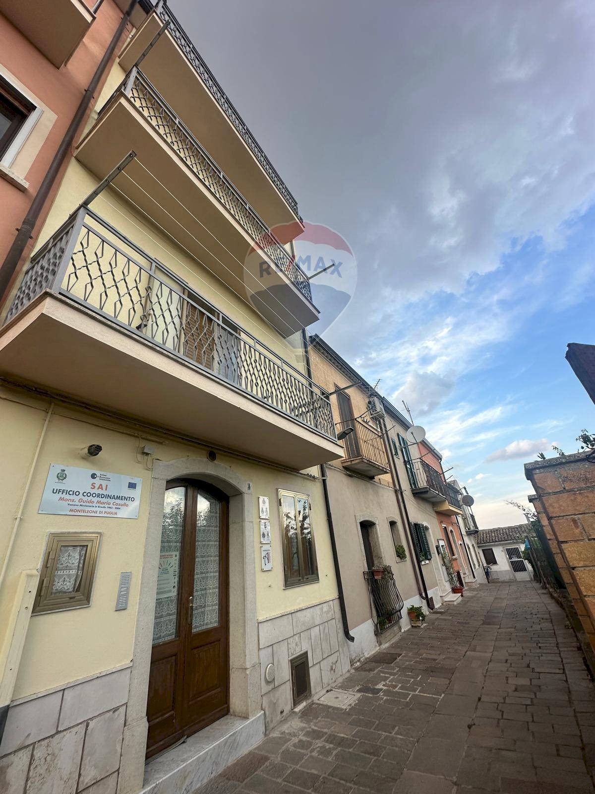 Edificio all\'aperto - Independent house Vicolo II Rione Paglia
5, Monteleone di Puglia - photo 3