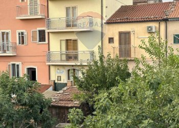 Edificio all\'aperto - Casa indipendente Vicolo II Rione Paglia
 
5, Monteleone di Puglia - foto 2
