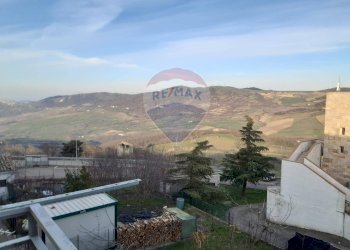 Vista delle montagne - Casa indipendente Vicolo II Rione Paglia
 
5, Monteleone di Puglia - foto 44