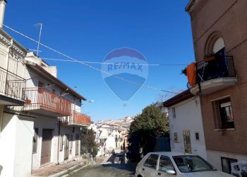 Edificio all\'aperto - Casa indipendente Via Sotto Forno
 
50, Rocchetta Sant'Antonio - foto 2