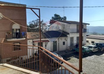 Balcone - Casa indipendente Via Sotto Forno
 
50, Rocchetta Sant'Antonio - foto 13