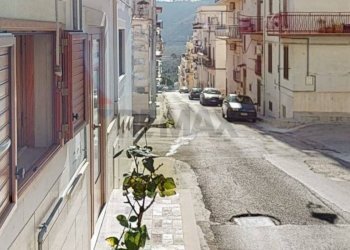 Edificio all\'aperto - Bilocale Via Esterna
 
14, Mattinata - foto 11