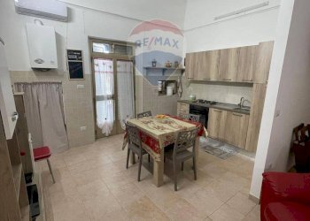 Sala da pranzo - Casa indipendente Via Domenico Fioritto
 
18, Manfredonia - foto 4