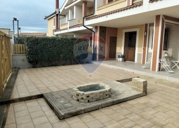 Terrazza - Villa a Schiera S.S.  57, Manfredonia - foto 2