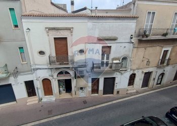 Edificio all\'aperto - Quadrilocale Corso Vittorio Emanuele III
 
128, Monte Sant'Angelo - foto 4