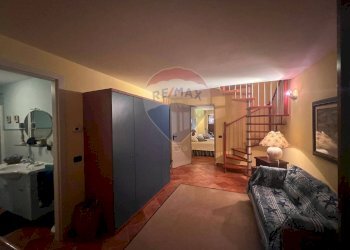 Hall / corridoio - Casa indipendente Rosignano Marittimo - foto 20