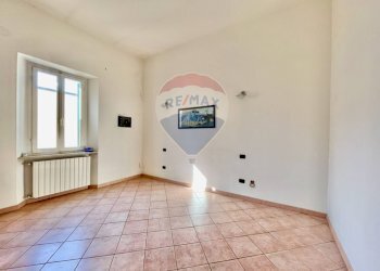 Camera matrimoniale 02 - Apartment via Dante Allighieri
8-10, Cecina - photo 13