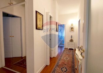 Hall / corridoio - Apartment Piombino - photo 9