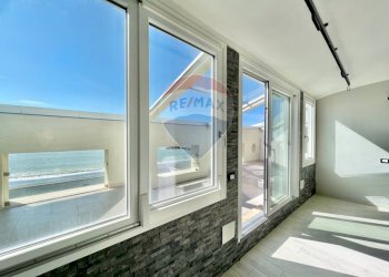 Balcone - Appartamento Cecina - foto 1