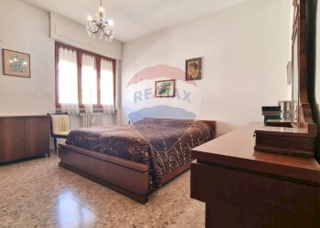 Camera / camera da letto - Appartamento Piazza Ilio Barontini
 
31, Cecina - foto 38