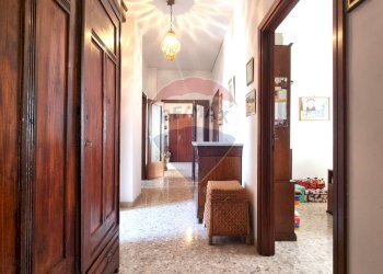 Hall / corridoio - Appartamento Piazza Ilio Barontini
 
31, Cecina - foto 40