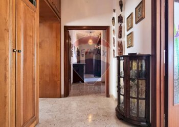 Hall / corridoio - Appartamento Piazza Ilio Barontini
 
31, Cecina - foto 43