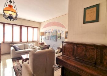 Soggiorno - Appartamento Piazza Ilio Barontini
 
31, Cecina - foto 65