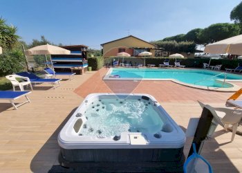 Piscina - Agriturismo Cecina - foto 19