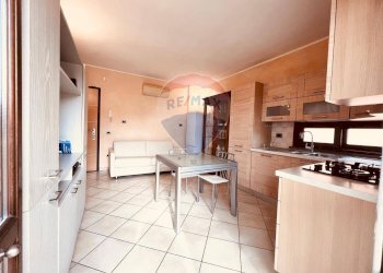 Cucina - Trilocale Cecina - foto 3