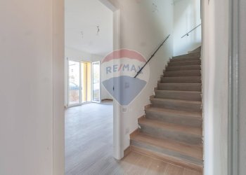 Scale - Terraced Villa Via Pirandello
 
27, Brescello - photo 3