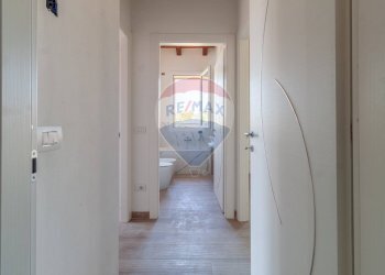 Hall / corridoio - Terraced Villa Via Pirandello
 
27, Brescello - photo 19