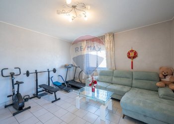 Soggiorno - Quadrilocale Via Nobis
 
21, Viadana - foto 7