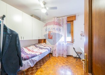 Camera / camera da letto - Quadrilocale Via Nobis
 
21, Viadana - foto 14