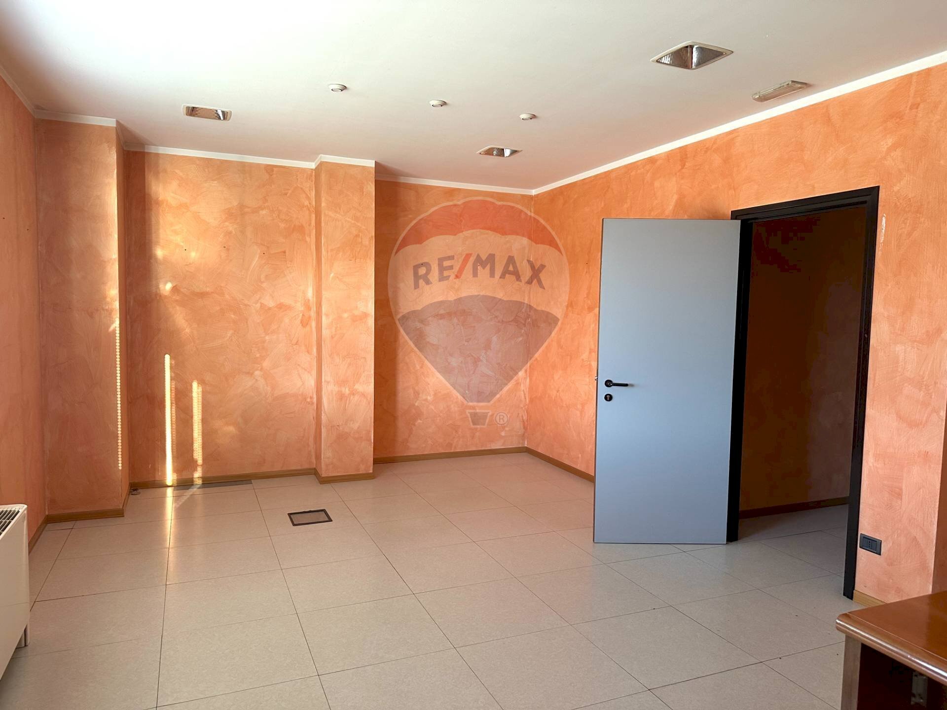 Stanza vuota - Capannone Via Brusati
 
1, Martignana di Po - foto 3