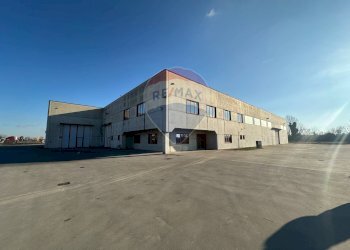 Edificio all\'aperto - Capannone Via Brusati
 
1, Martignana di Po - foto 1