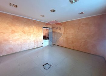 Stanza vuota - Capannone Via Brusati
 
1, Martignana di Po - foto 6