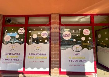 Dettagli - Negozio Via Aroldi
48, Viadana - foto 3