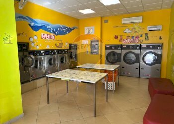 Cucina - Negozio Via Aroldi
48, Viadana - foto 7