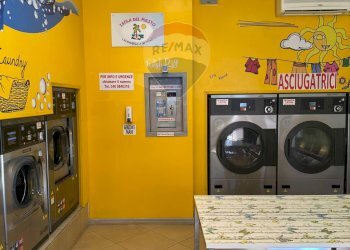 Lavanderia - Negozio Via Aroldi
48, Viadana - foto 12