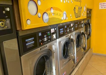 Lavanderia - Negozio Via Aroldi
48, Viadana - foto 14