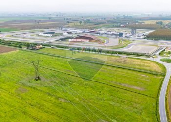 Vista delle montagne - Casa semi indipendente VIA ROMA
 
38, San Martino del Lago - foto 20