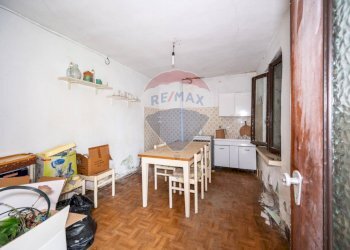 Sala da pranzo - Casa semi indipendente VIA ROMA
 
38, San Martino del Lago - foto 12