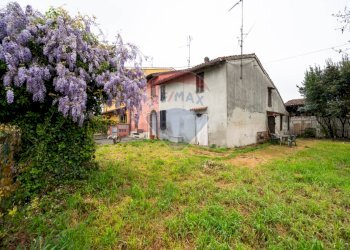 Casa all\'aperto - Casa semi indipendente VIA ROMA
 
38, San Martino del Lago - foto 28